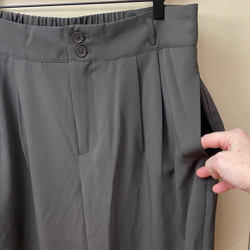 Halara Flex High Waisted Zipper Pocket Shirred Straight Leg Work Pants - Picture 6 of 11